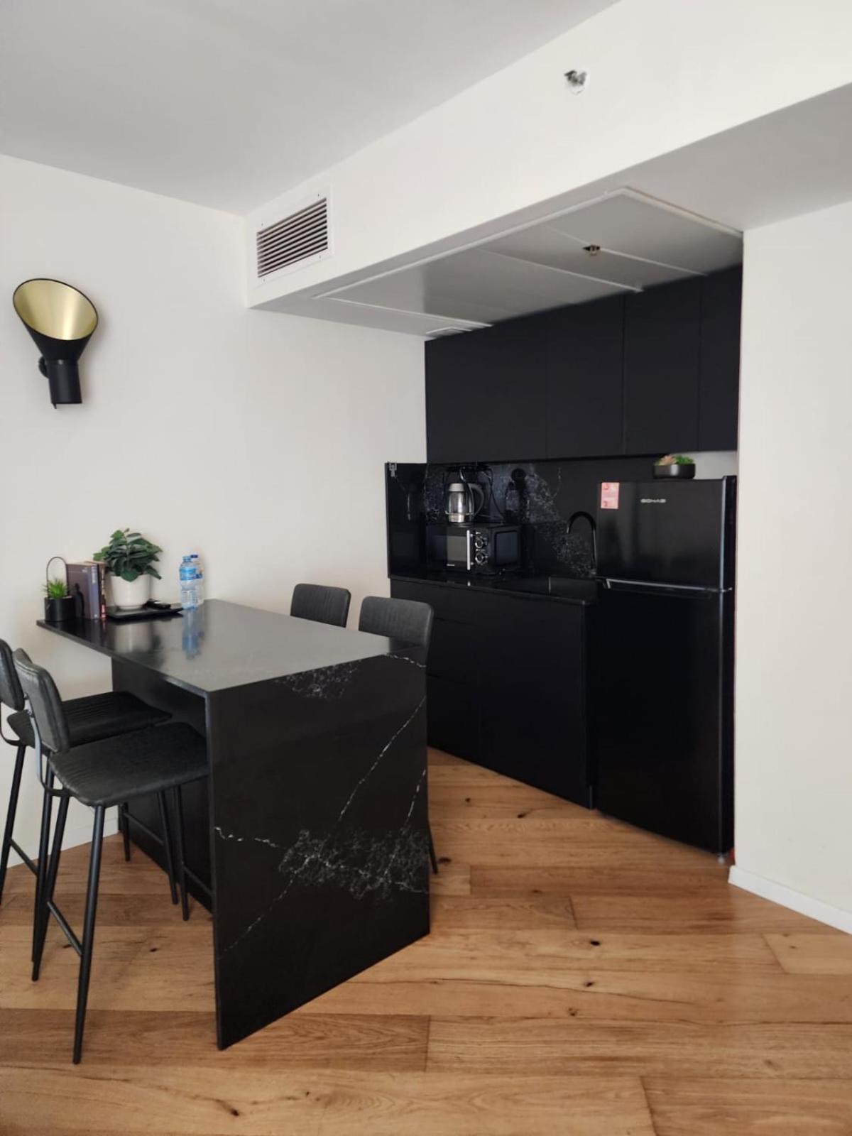 Ferienwohnung תמר על הים Bat Yam Exterior foto